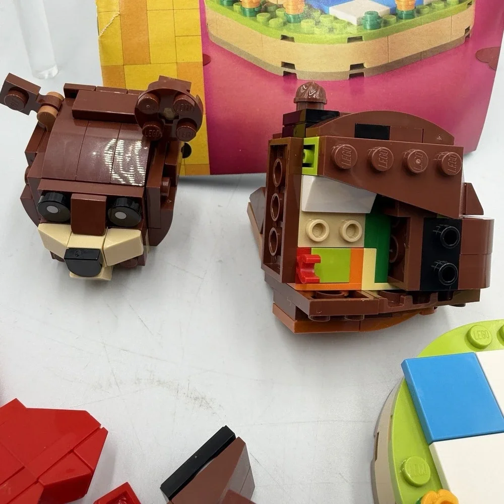 LEGO‎ 40462 Iconic Valentine's Brown Bear Building Toy Set Holiday Love Opened